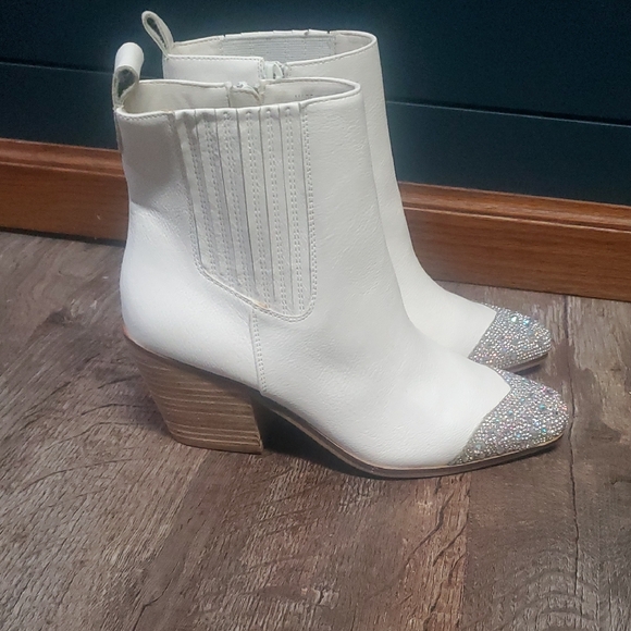 BEAST FASHION Shoes - BEAST FASHION Deanna Ankle Boots with Glitter Toe